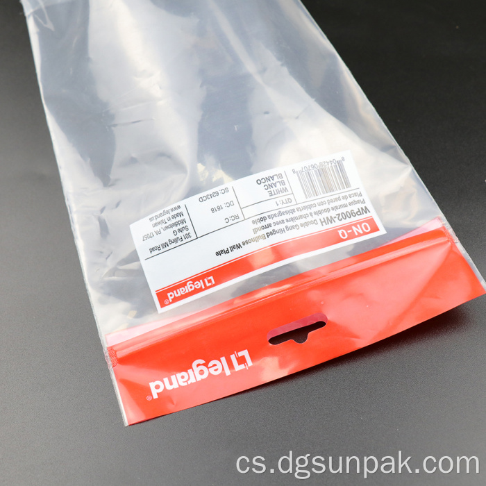 Průhledné recyklovatelné sáčky na zip se závěsným háčkem